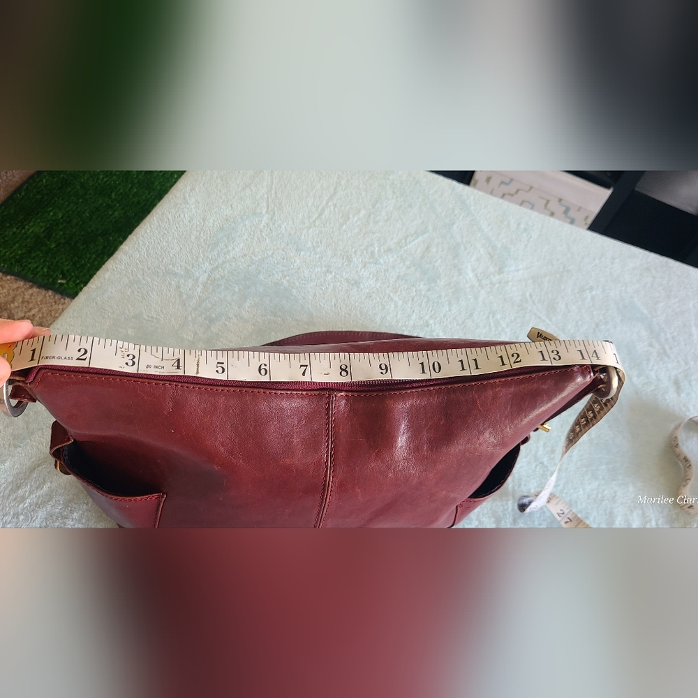 Valentina Red Leather Shoulder Bag - Picture 8 of 15